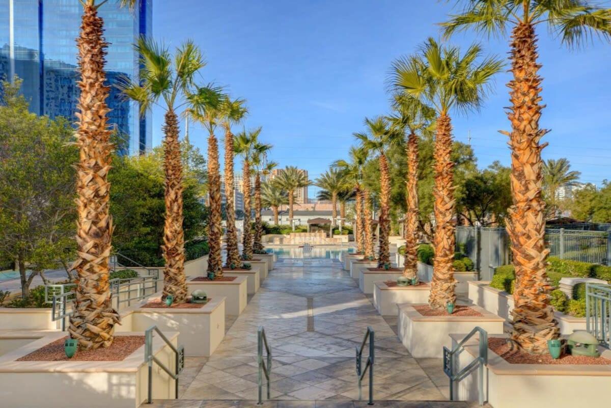 Mgm Signature-32-607 F1 Track & Strip View Balcony Las Vegas Eksteriør billede